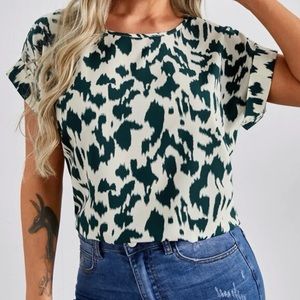 Rolled Cuff All Over Print Top